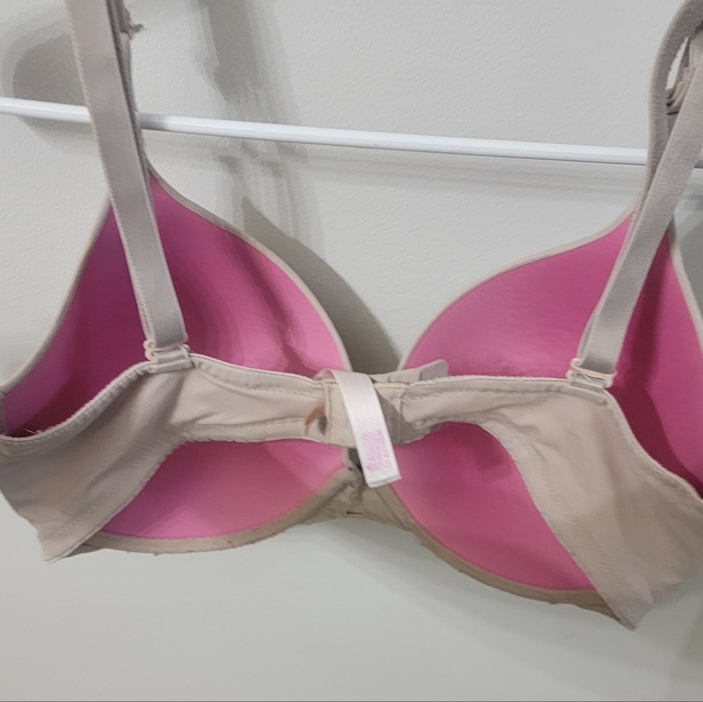 Victoria secret tshirt bra - Picture 2 of 3